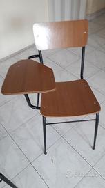 SEDIE CON SCRITTOIO
