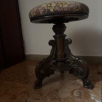 Sgabello per pianoforte