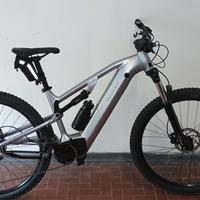 Mountain bike elettrica 