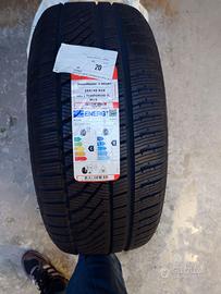 4 pneumatici invernali 255 / 45 r 19 104V XL NUOVI