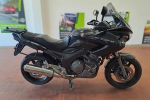 YAMAHA TDM 900 .