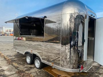 Carrello street food airstream style