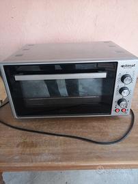 tavolo e forno microonde 