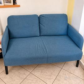 Divano IKEA GLOSTAD blu, 2 posti – già montato