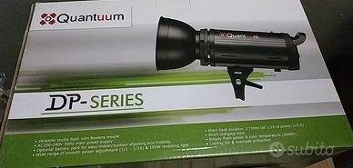 Coppia di Torce Flash Quantum DP-600