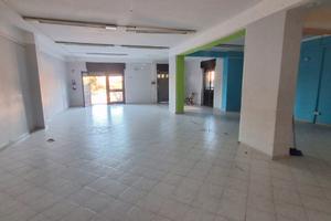 LOCALE COMMERCiALE* Mq 200 ViA SAGGESE*CASALNUOVO