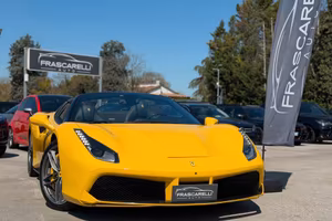 Ferrari 488 Spider/pack carbonio/lift/dispaly pass