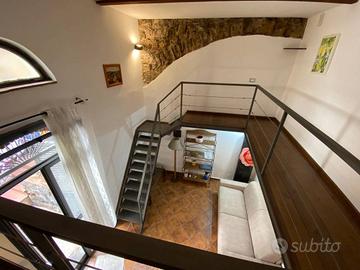 2 Vani ARREDATO (Piazza Bovio )