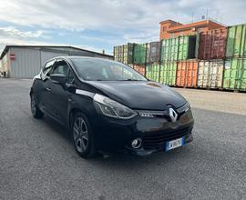 Renault Clio 1.2 75 CV 5 porte COSTUME NATIONAL - 