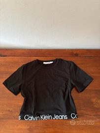 top nero con banda Brand