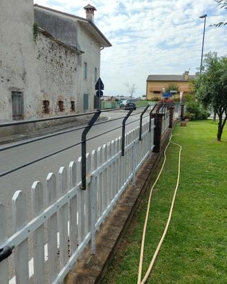 recinto in ferro..
