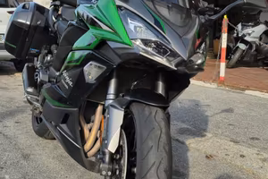 KAWASAKI Ninja 1000 SX