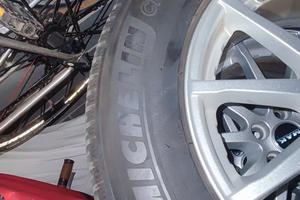 gomme 235 65 17 più cerchi land rover 