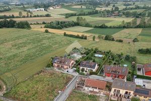 RUSTICO A RIVA PRESSO CHIERI