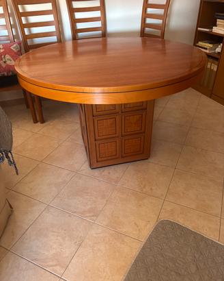 Tavolo allungabile  in vero legno