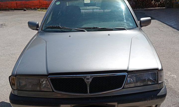 Lancia dedra anno 1992