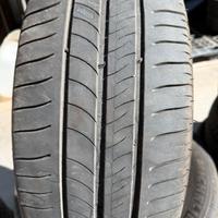 Gomme Michelin 215/60  R 16  95 H