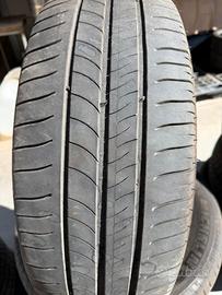 Gomme Michelin 215/60  R 16  95 H