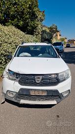 Dacia Stepway incidentata