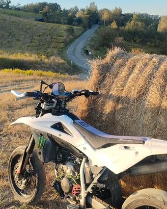 Smembro Husqvarna SM 125 2011 LEGGERE DESCRIZIONE