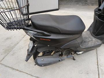 scooter  50 cc.