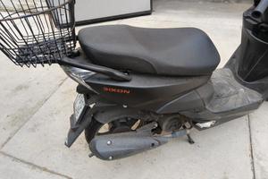 scooter  50 cc.