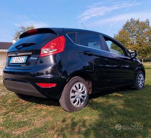 Ford Fiesta Titanium  1.4 GPL