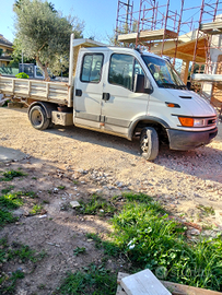 Iveco Daily 35c11 7 posti ribaltabile trilaterale