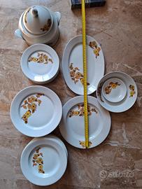 servizio piatti vintage