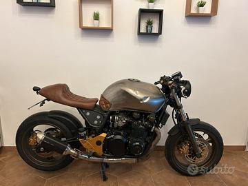 Kawasaki ZR7 cafê racer