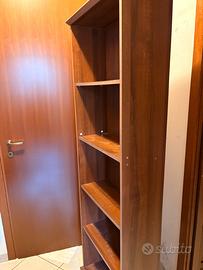 2 librerie (1 delle 2 grezza) e mobile angolare