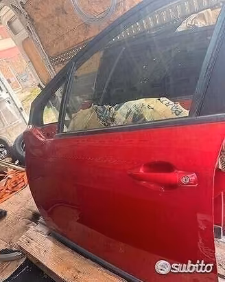 Porta peugeot 2008 del 2017