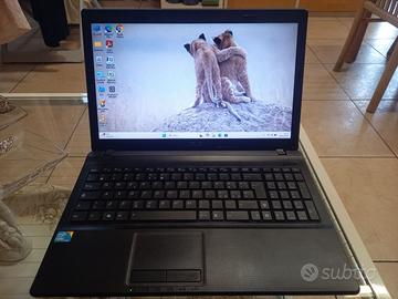 Notebook Asus I5 Win 11 con ssd e batteria nuovi