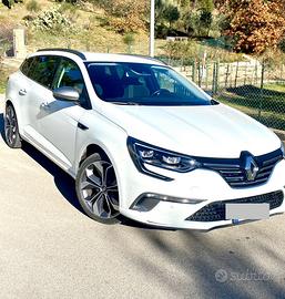 RENAULT MEGANE GT LINE