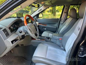 grand cherokee overland