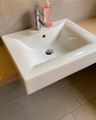 Lavabo semincasso e top in rovere