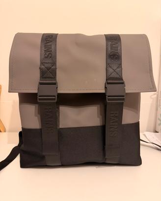 Zaino e pouchette RAINS