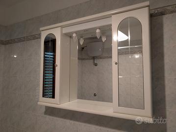 Mobile/specchio da bagno con ante e illuminazione