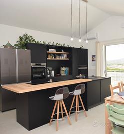 Cucina Arredo3 a isola con elettrodomestici