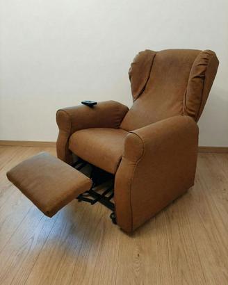 Poltrona alzapersona elettrica