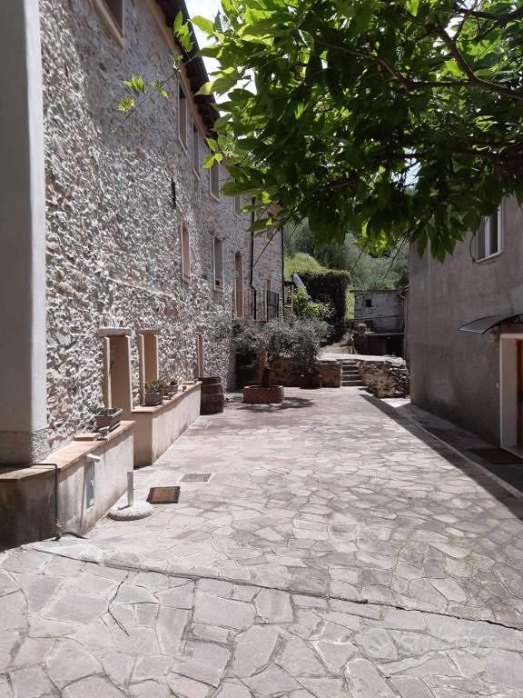 Rustico / Casale di 120 m² con 5 locali a Borghett - Vista 3