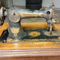 Pendolo e macchina da cucire