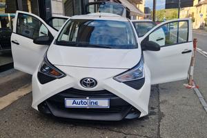 Toyota Aygo X Connect 1.0 VVT-i 72CV 5 p, TAGLINDA