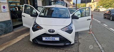 Toyota Aygo X Connect 1.0 VVT-i 72CV 5 p, TAGLINDA