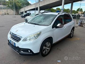 Peugeot 2008 PureTech 82 Allure 2015 131.000 KM