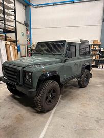 Land rover defender 90 td4