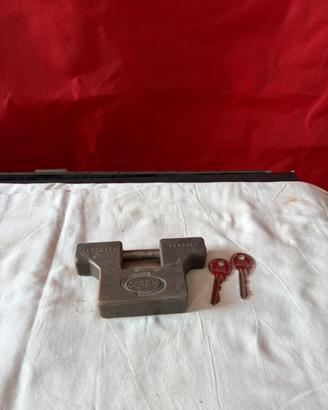 Lucchetto serrande negozi