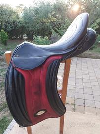 Sella equitazione dressage