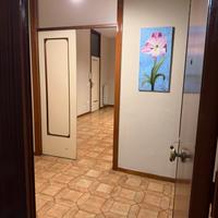 Stanza privata x uso ufficio