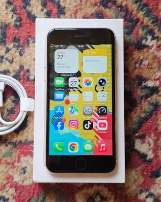 Apple iPhone SE 2022